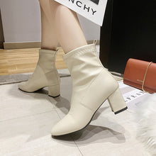 Load image into Gallery viewer, Star And Comfortable Women&#39;s High-heeled Student Qiu Dong Joker White Boots Boots Of England In The Thick Coat To Keep Warm 39