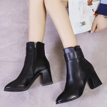 Load image into Gallery viewer, With Thick With Martin In 2019 Autumn And Winter Boots Side Zippers Han Edition British Female Boots Joker Motorcycle Boots25