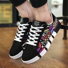 Load image into Gallery viewer, Men Casual Canvas Shoes Fashion Print Sneakers Summer Trainers Leisure Shoes Men&#39;s Flats Slip Shoes Chaussures pour hommes