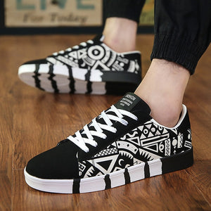 Men's Fashion Canvas Shoes Spring Autumn Canvas Lace Up Outdoor Casual Shoes Breathable Flats Male Skate Shoe Zapatos De Hombre